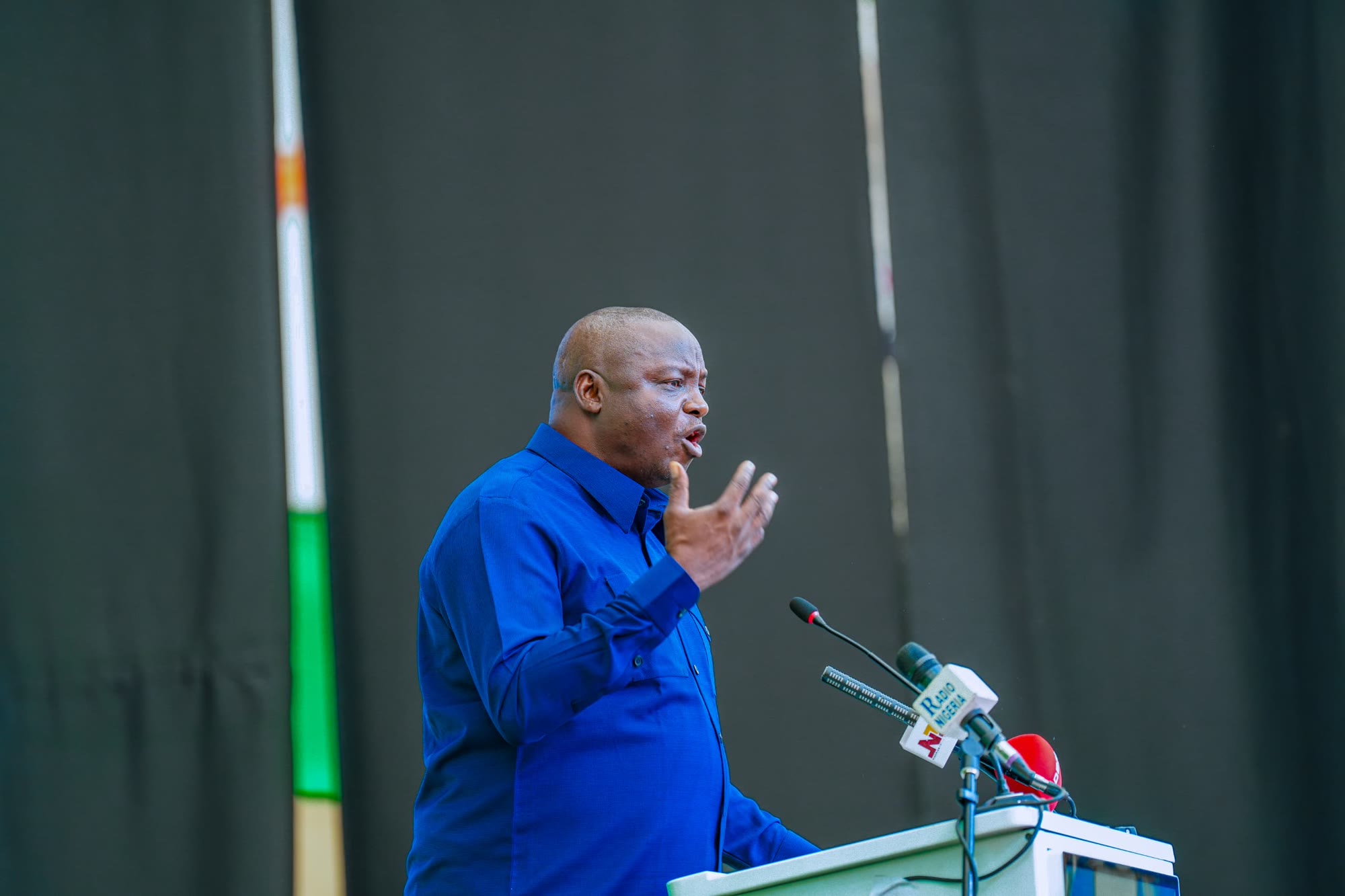 Prof. Nentawe Goshwe Yilwatda addressing the colloquium